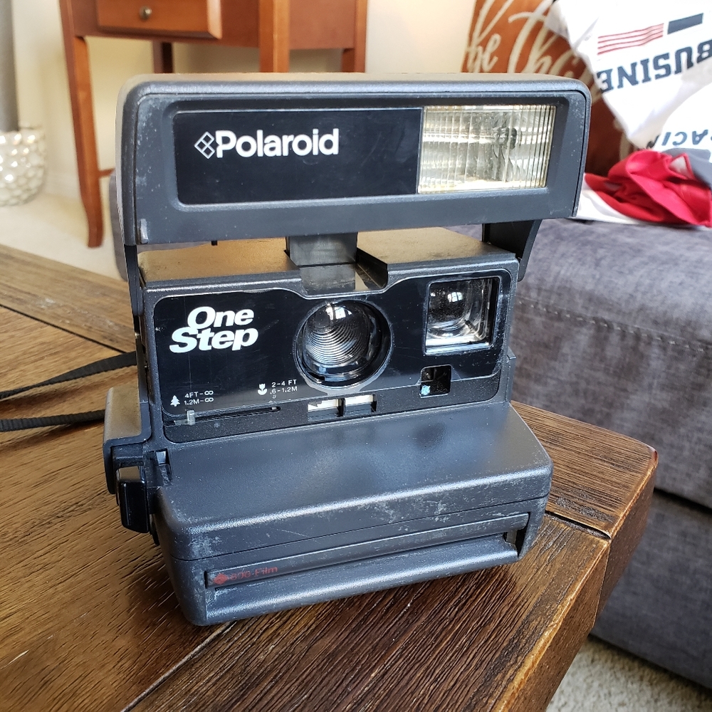Polaroid One Step  Focus-Free Flash Instant Film Camera Vintage